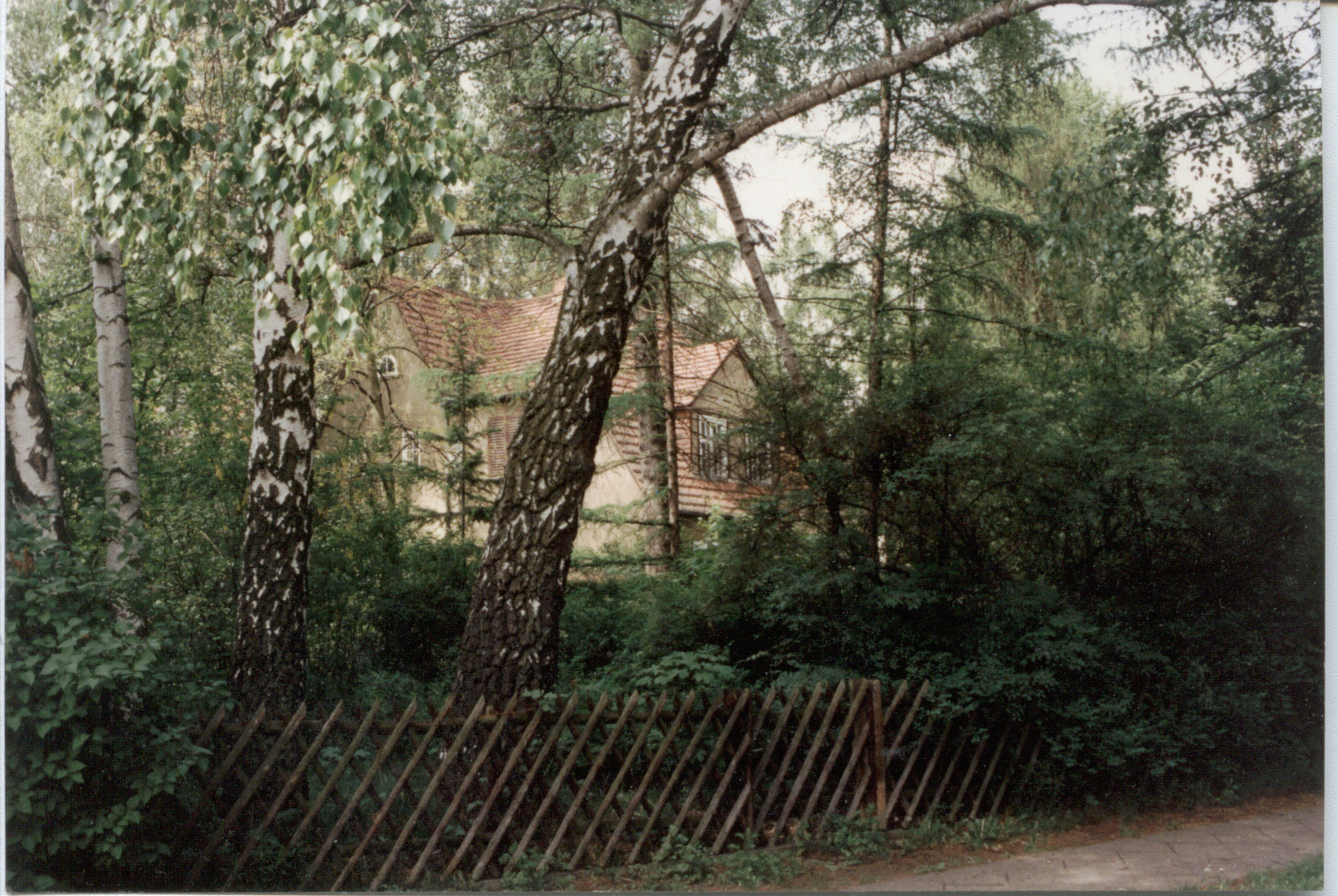 Annas Haus, Gartenansicht. Foto: Franz Nörling