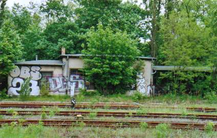 Schönholz Service Shack - photograph Franz Noerling